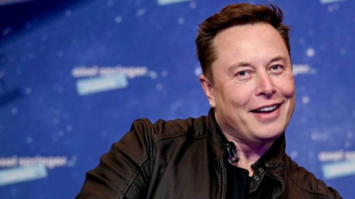 Elon Musk kupio Twitter
